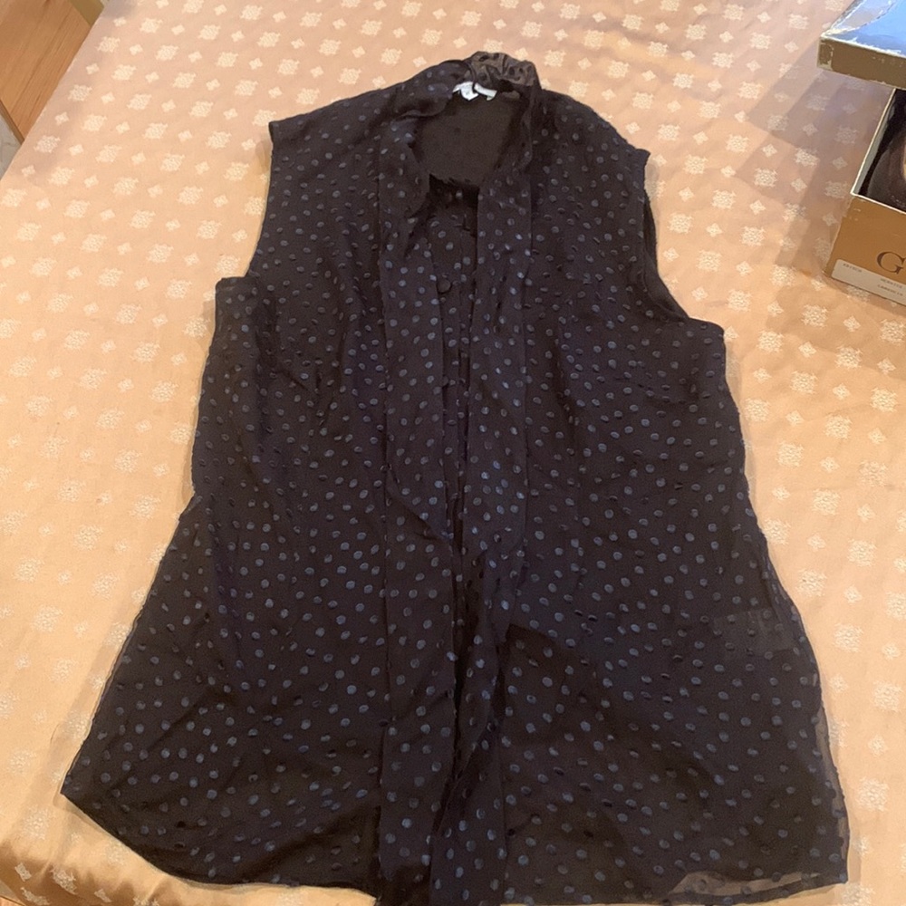 Santorelli blouse size 42EU. 12 US new with tags.